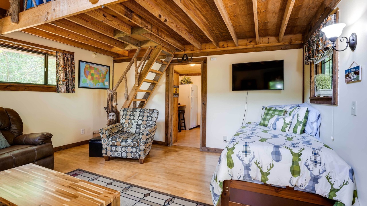 Photo of Bedroom in Menlo