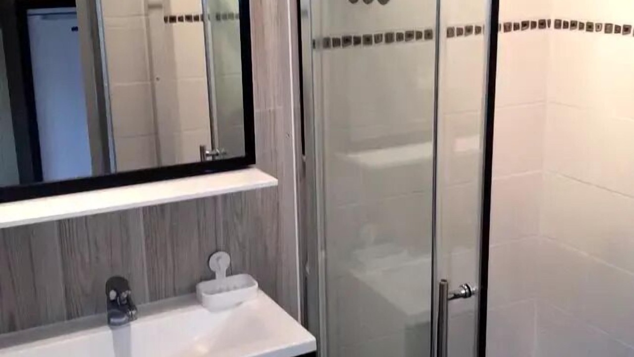 Photo of Bathroom in Saint-Rome-de-Tarn