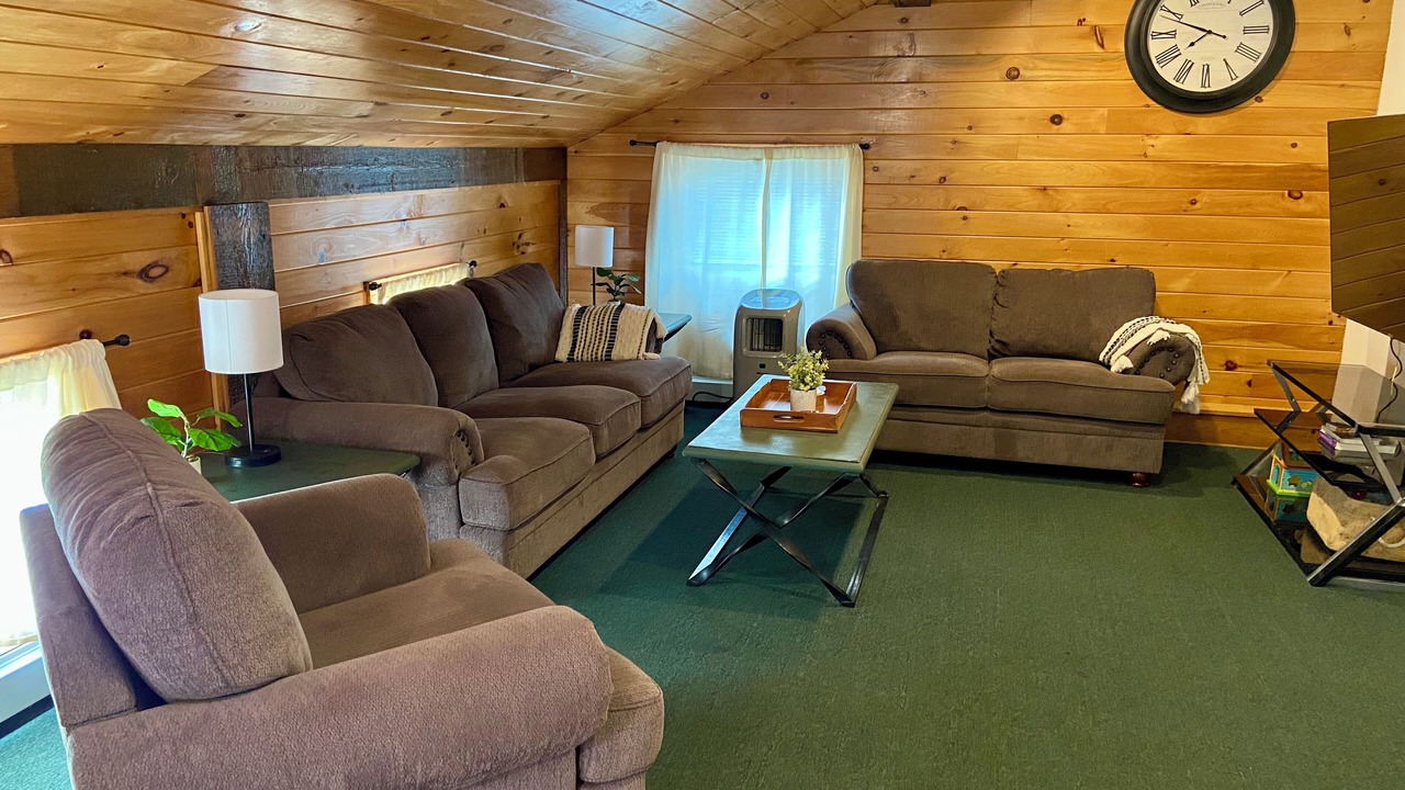 Photo of Livingroom in Spencer