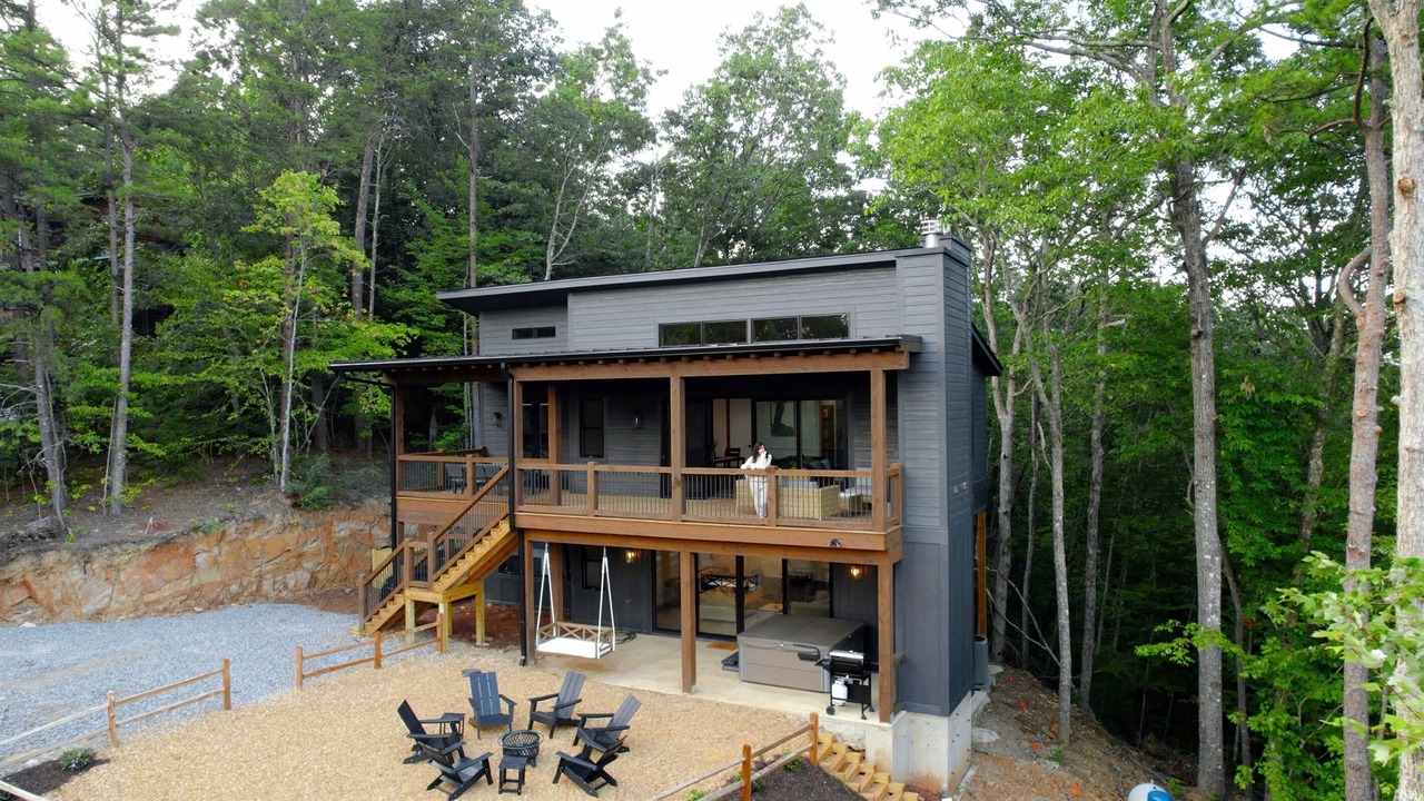 Photo of Outdoor in Foxfire Estates