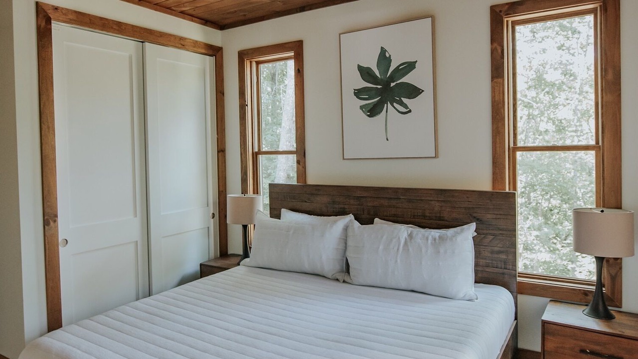 Photo of Bedroom in Foxfire Estates
