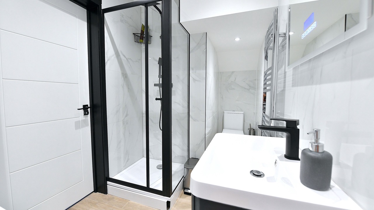 Photo of Bathroom in Hale