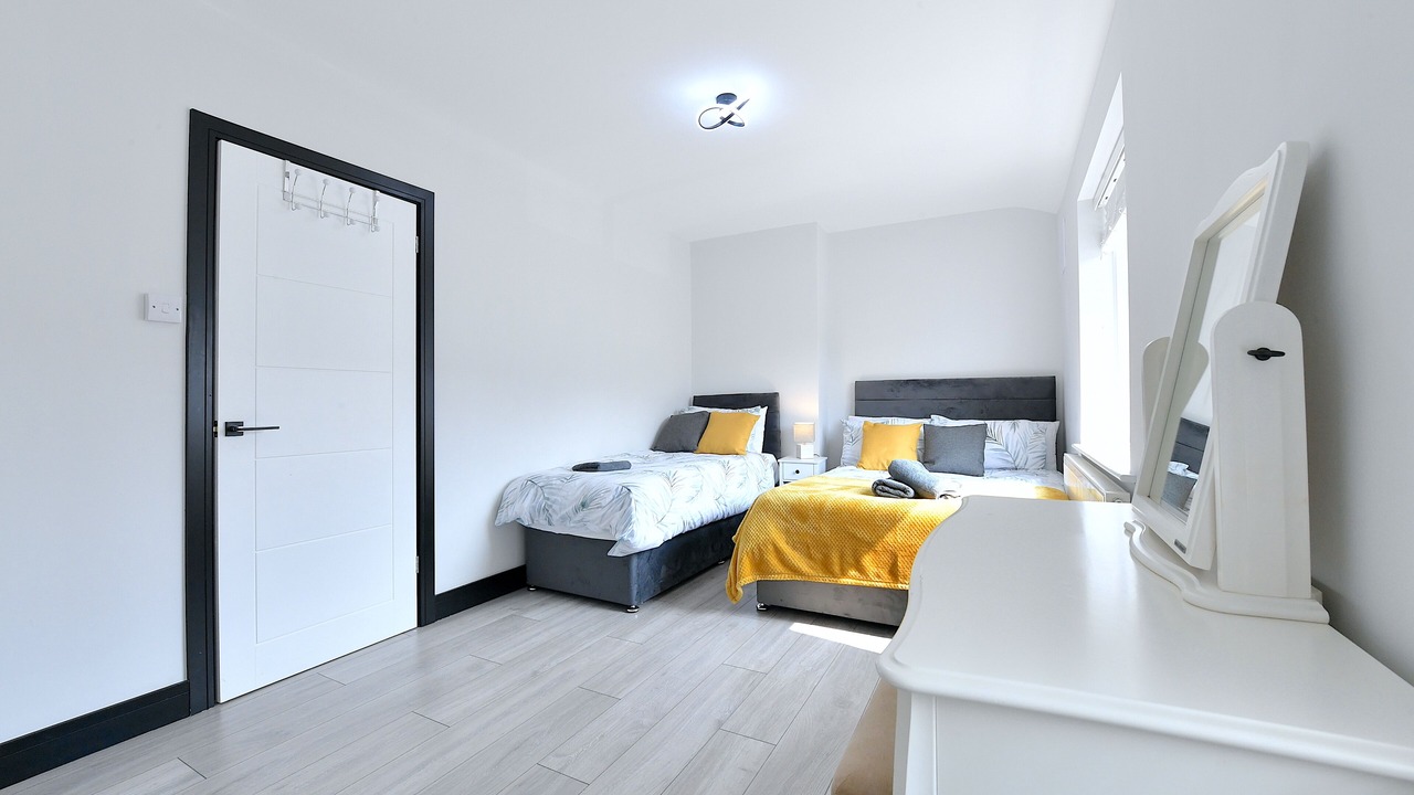 Photo of Bedroom in Hale