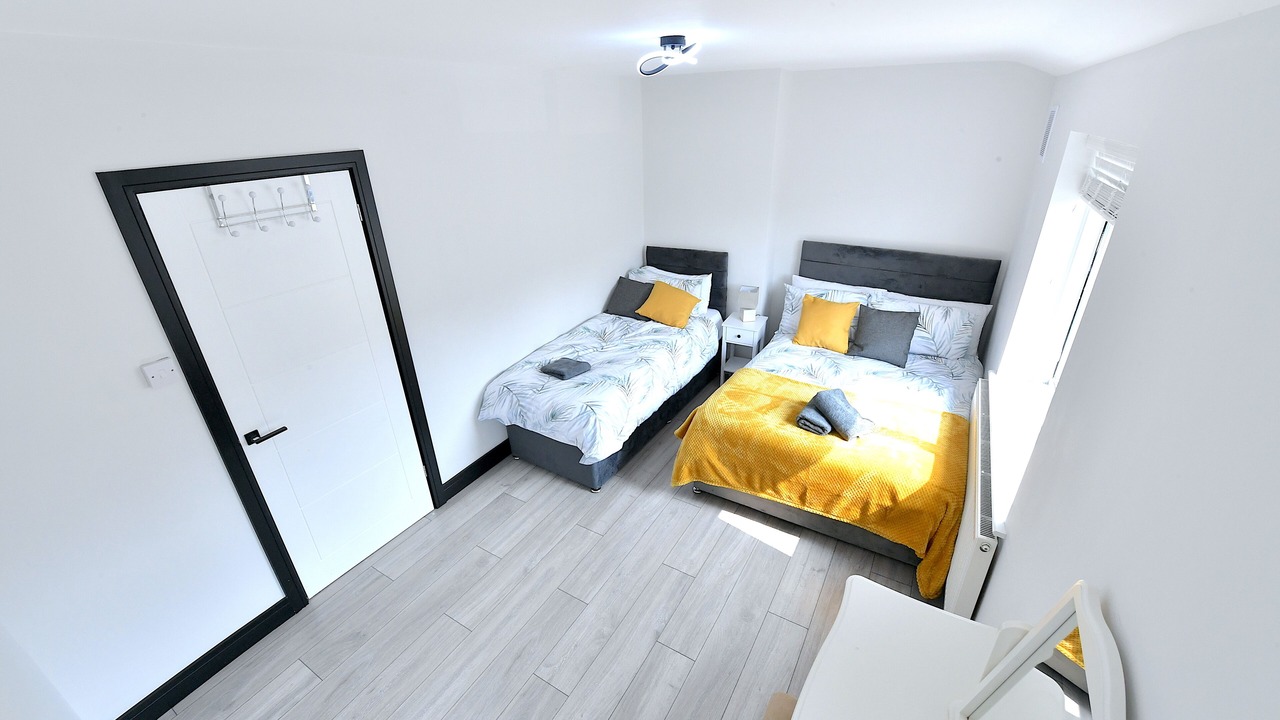 Photo of Bedroom in Hale