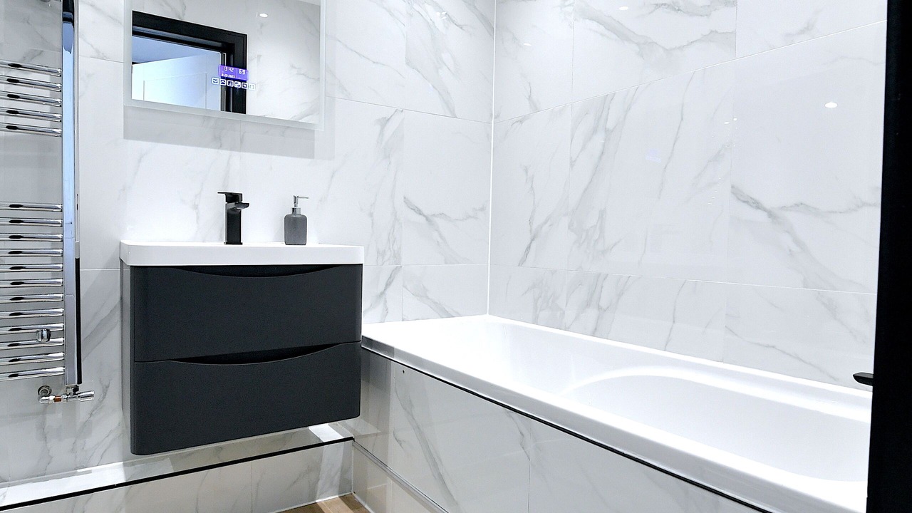 Photo of Bathroom in Hale