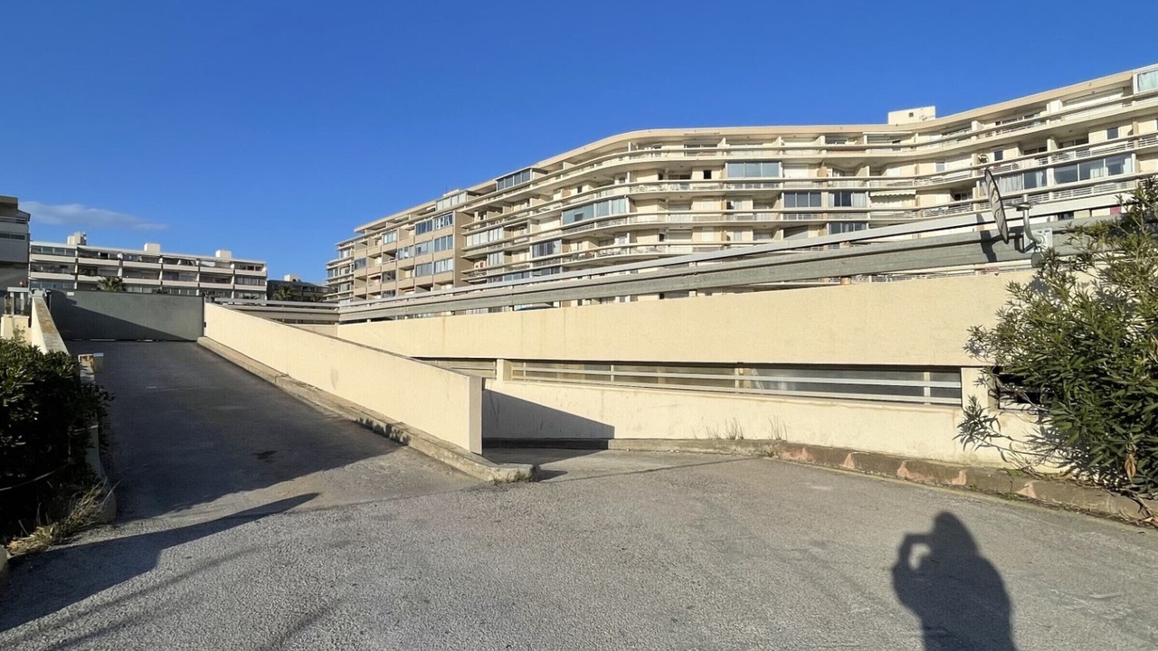 Photo of Others in La Cote Radieuse