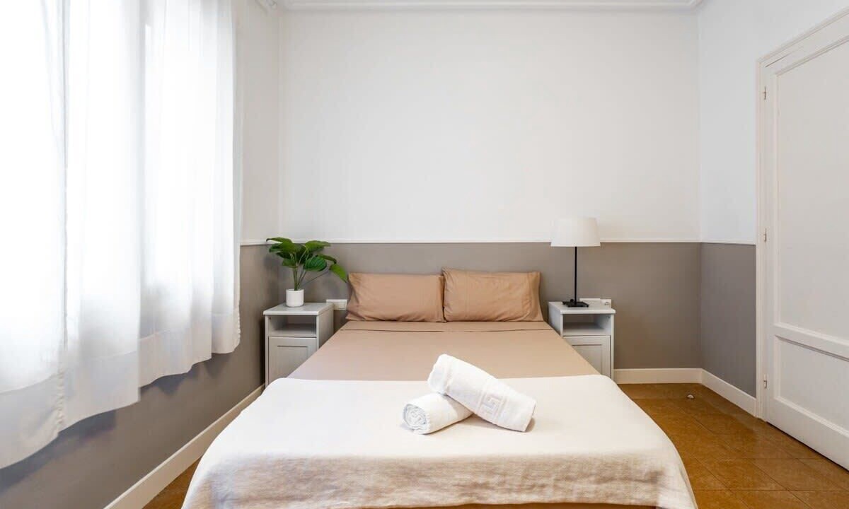 Photo of Bedroom in Sants
