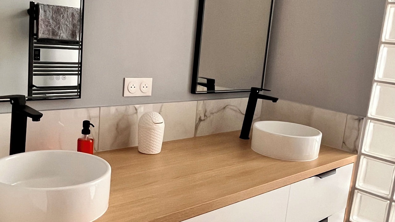 Photo of Bathroom in Brequerecque