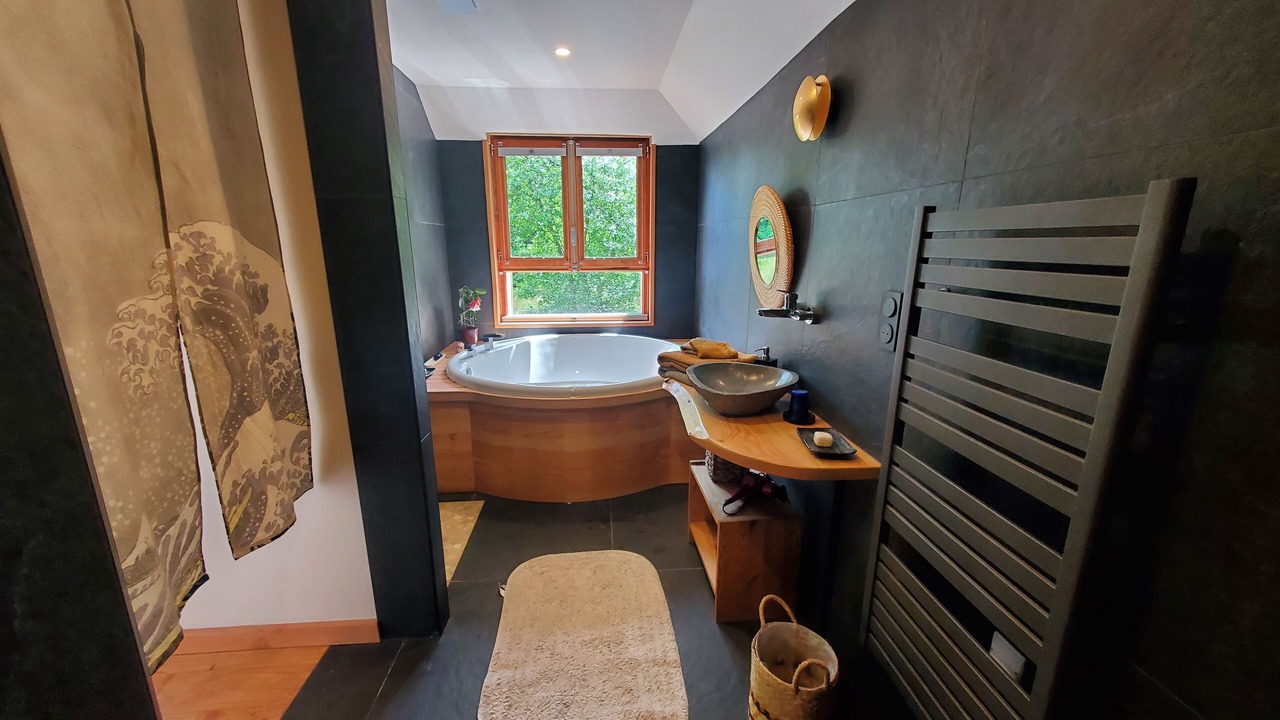 Photo of Bathroom in Sainte-Honorine-la-Chardonne