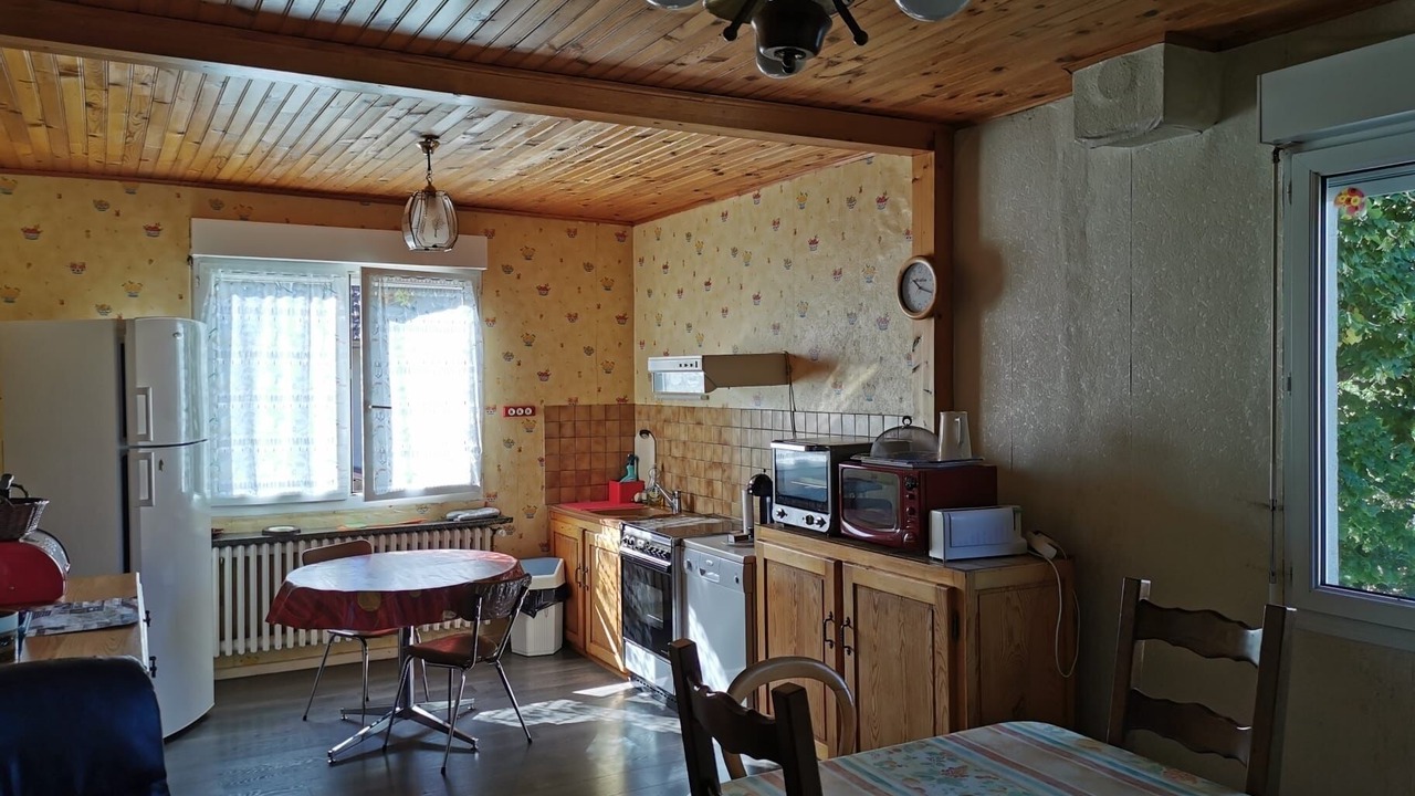 Photo of Kitchen in Saint-Chely-d'Apcher