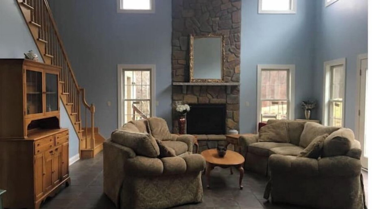 Photo of Livingroom in Lake Lynn