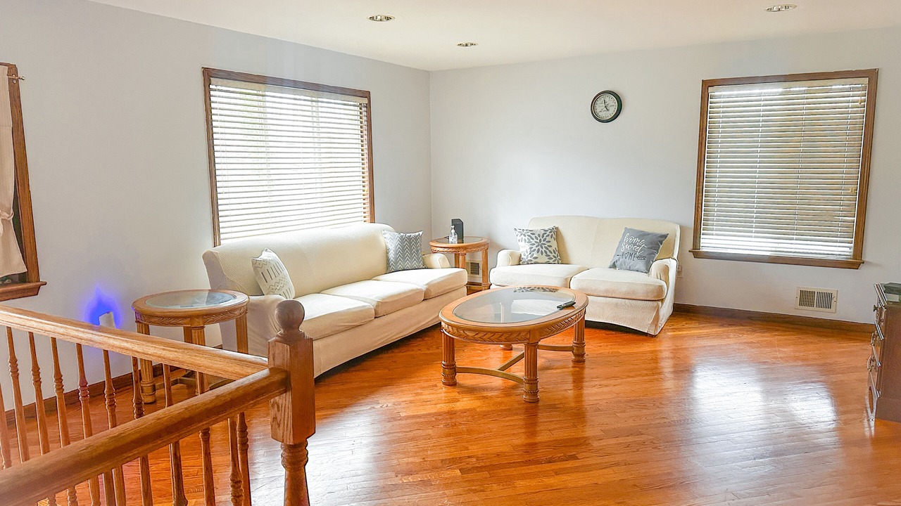 Photo of Livingroom in South River