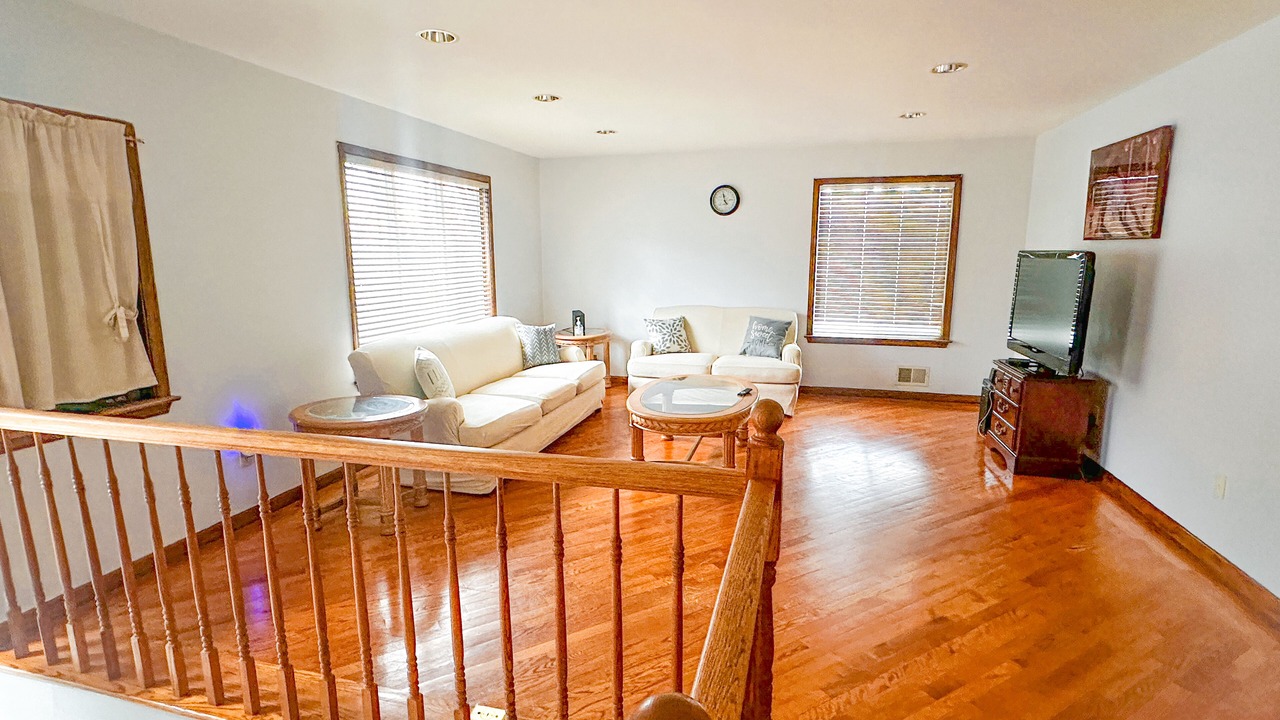 Photo of Livingroom in South River
