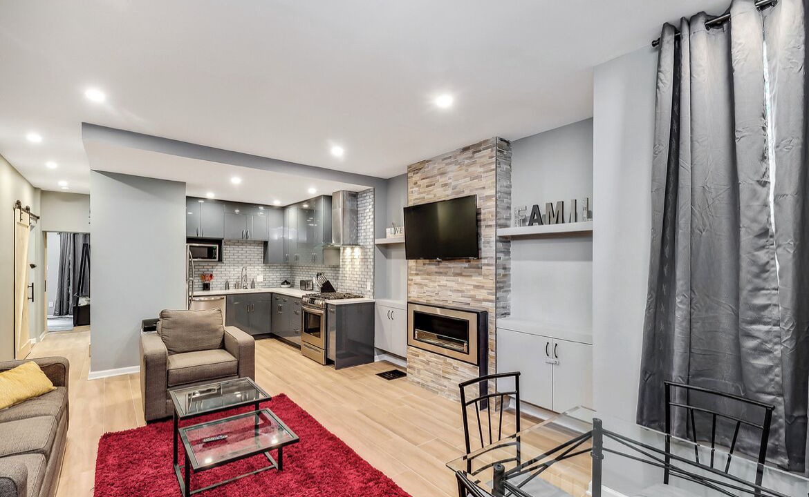 Photo of Livingroom in Powelton Village