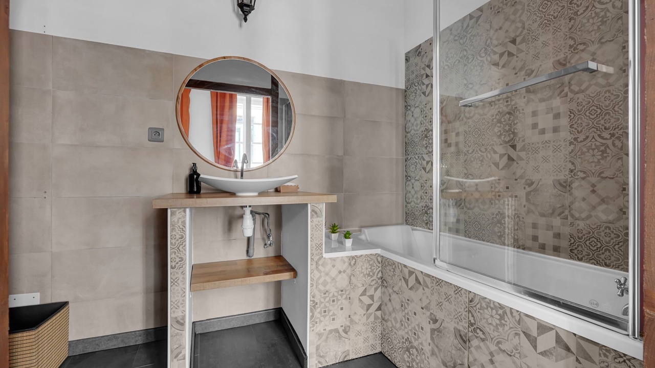 Photo of Bathroom in Capitole