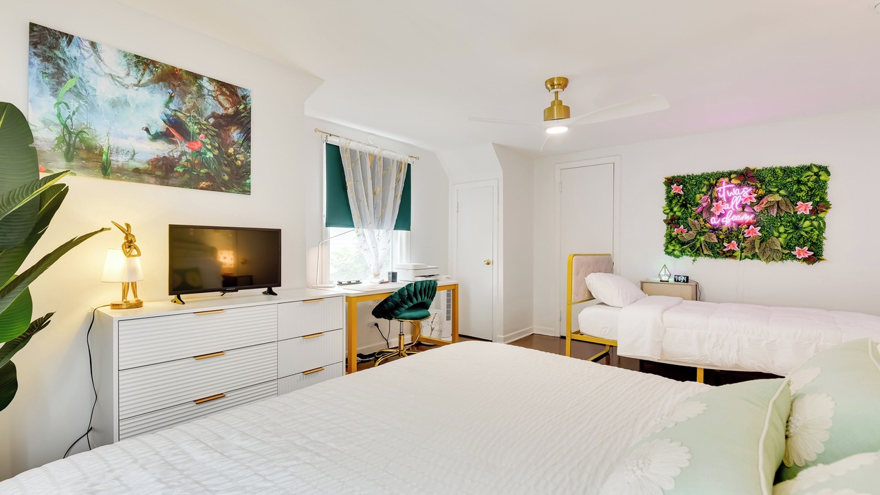 Photo of Bedroom in Niagara Falls