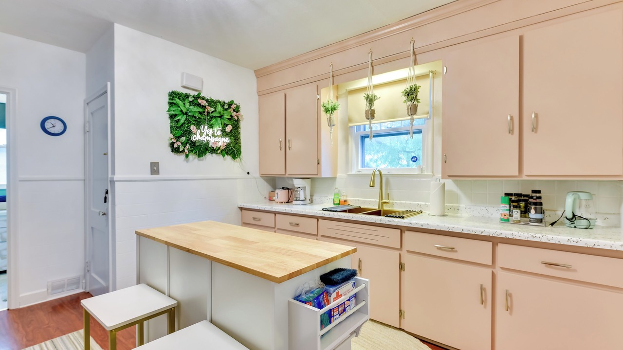 Photo of Kitchen in Niagara Falls