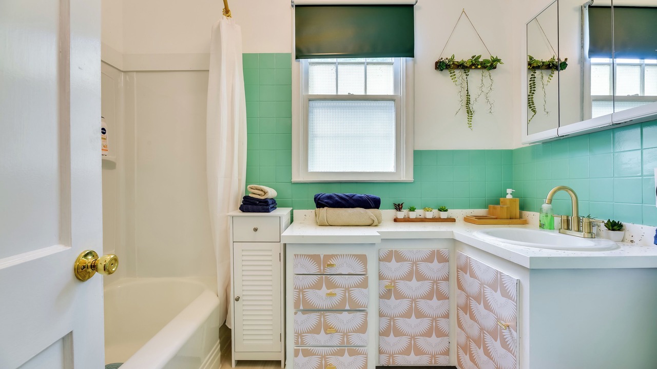 Photo of Bathroom in Niagara Falls