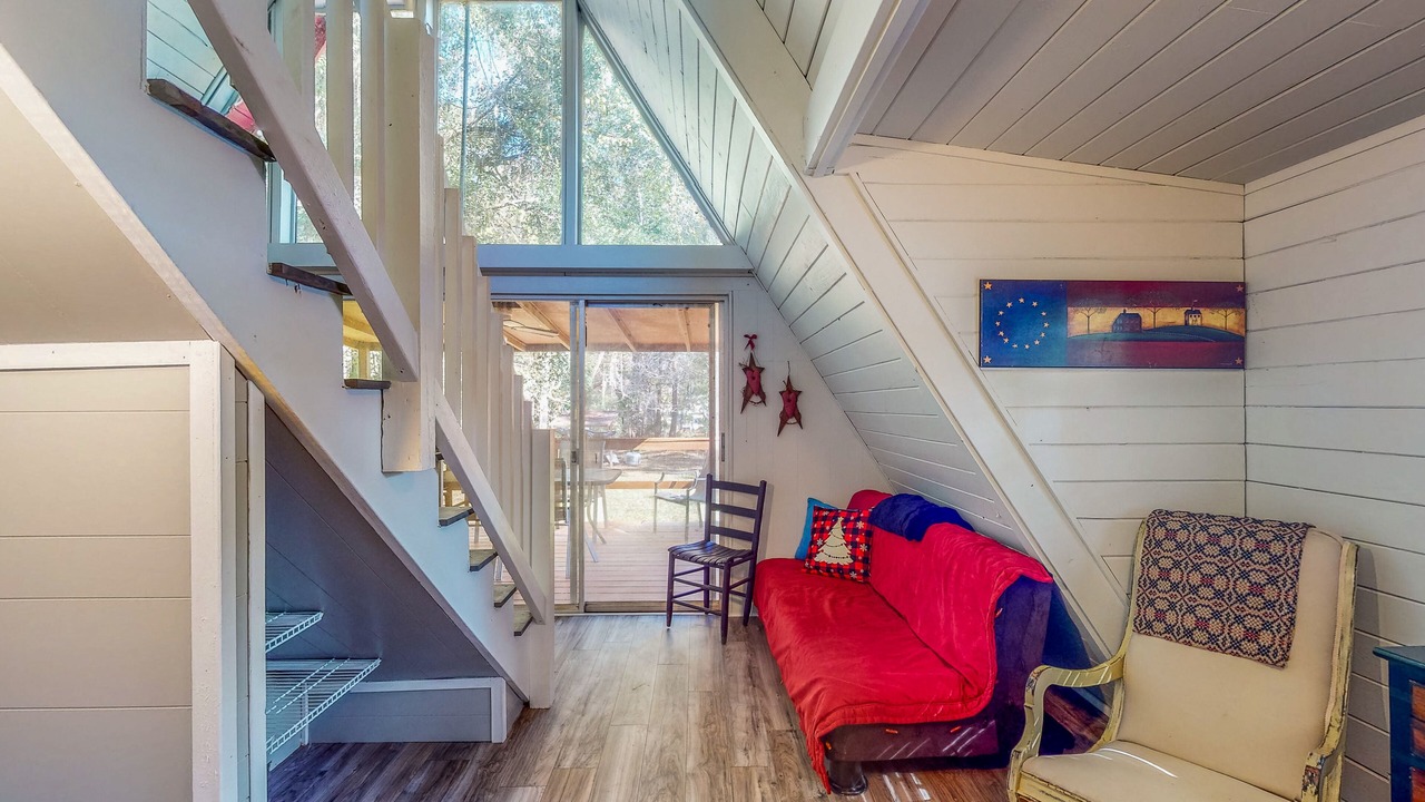 Photo of Livingroom in Bushnell