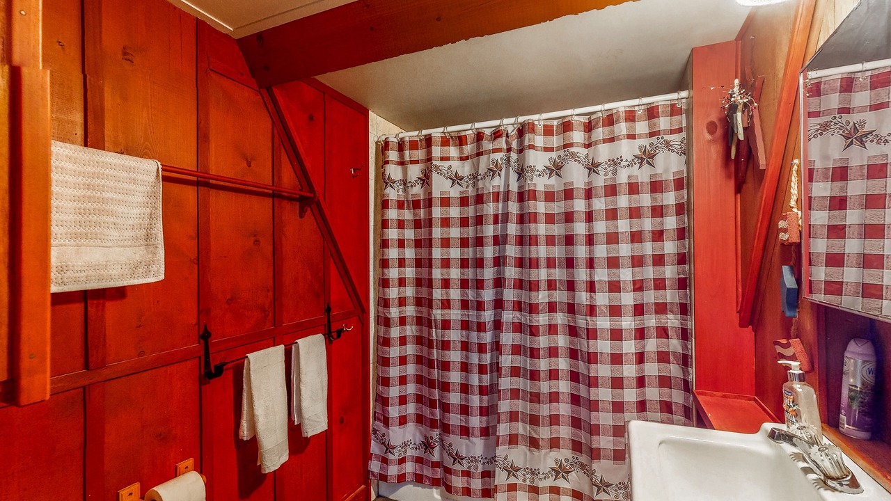 Photo of Bathroom in Bushnell