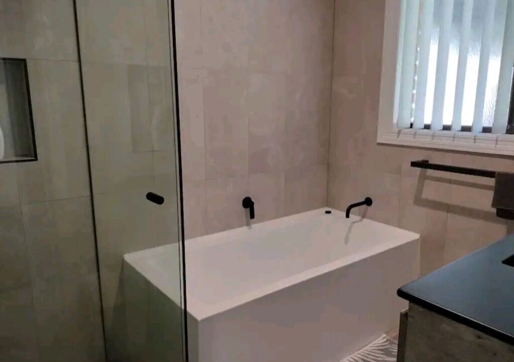 Photo of Bathroom in Upper Crystal Creek