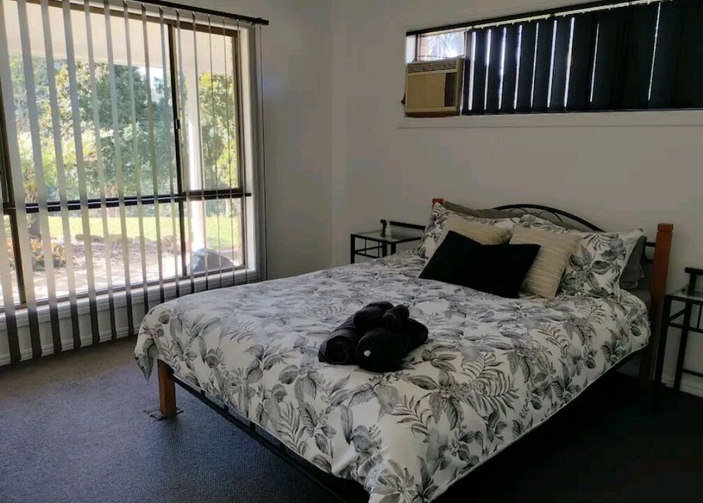 Photo of Bedroom in Upper Crystal Creek