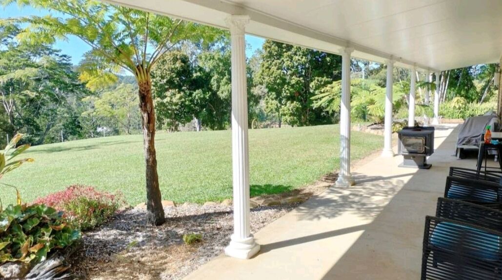 Photo of Patio Balcony in Upper Crystal Creek