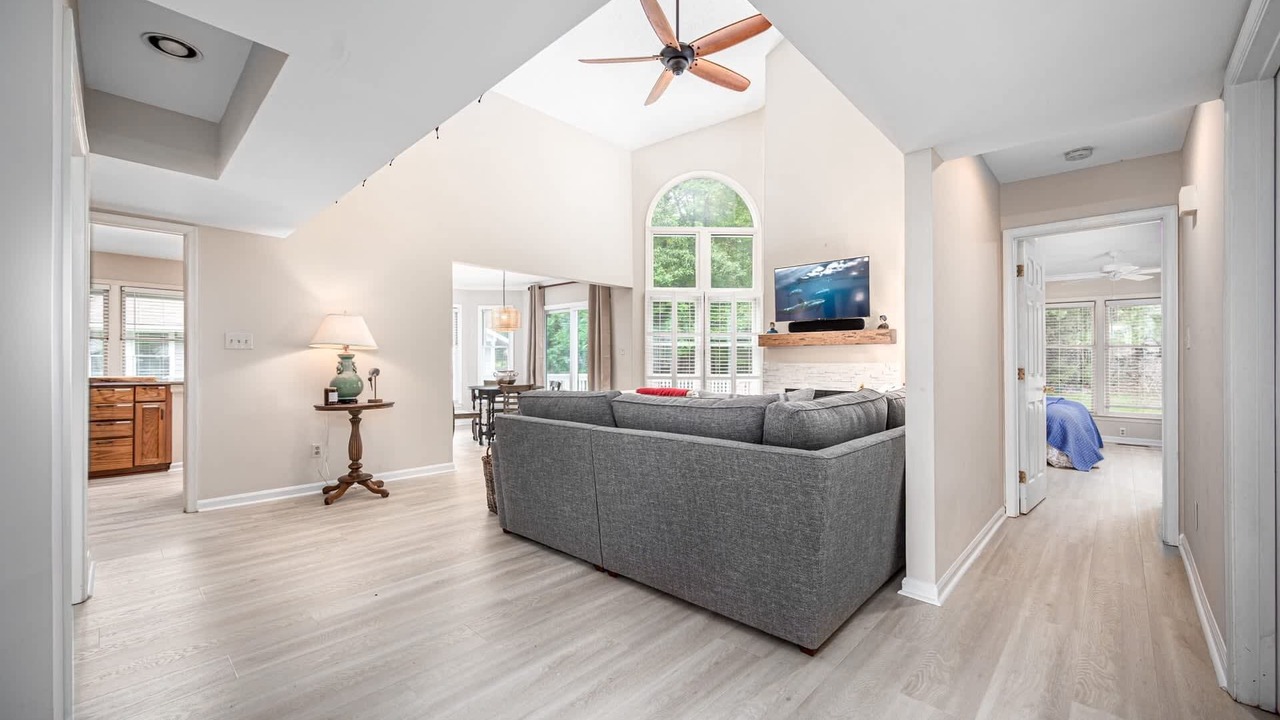 Photo of Livingroom in Chapel Hill