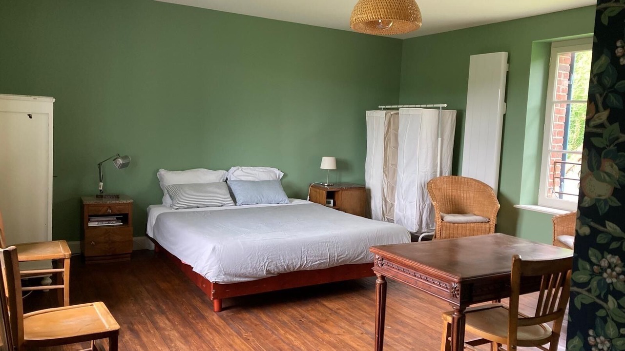 Photo of Bedroom in Longueil