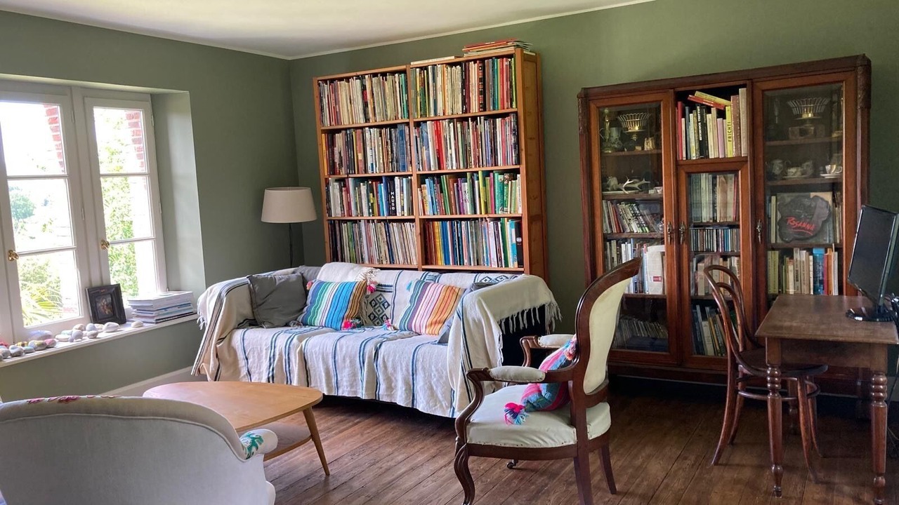 Photo of Livingroom in Longueil