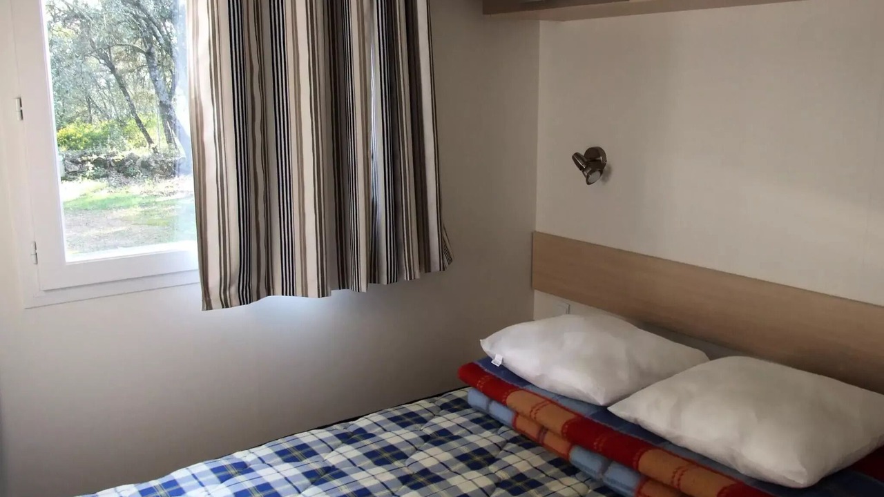 Photo of Bedroom in Junas