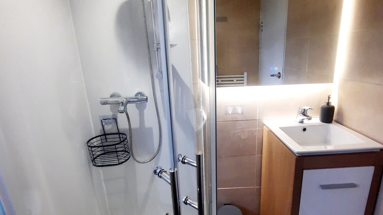 Photo of Bathroom in Telegraph Hill