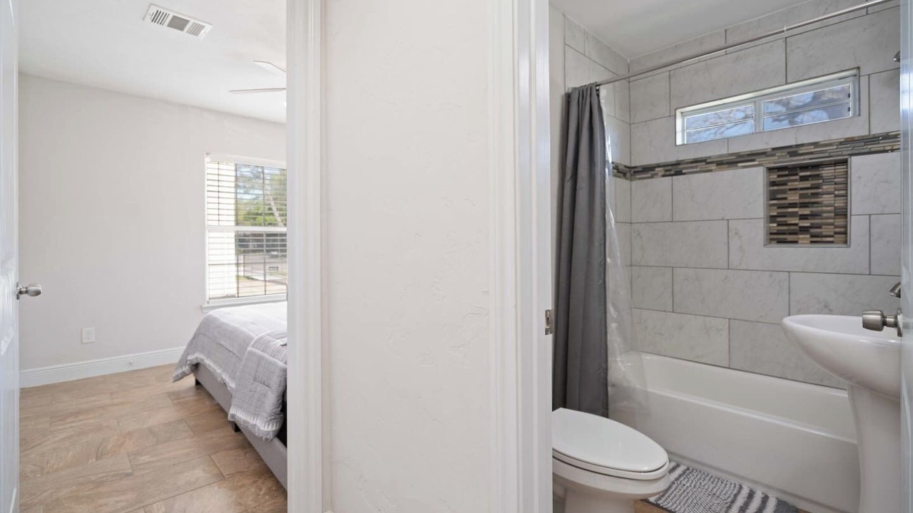 Photo of Bathroom in OST - South Union