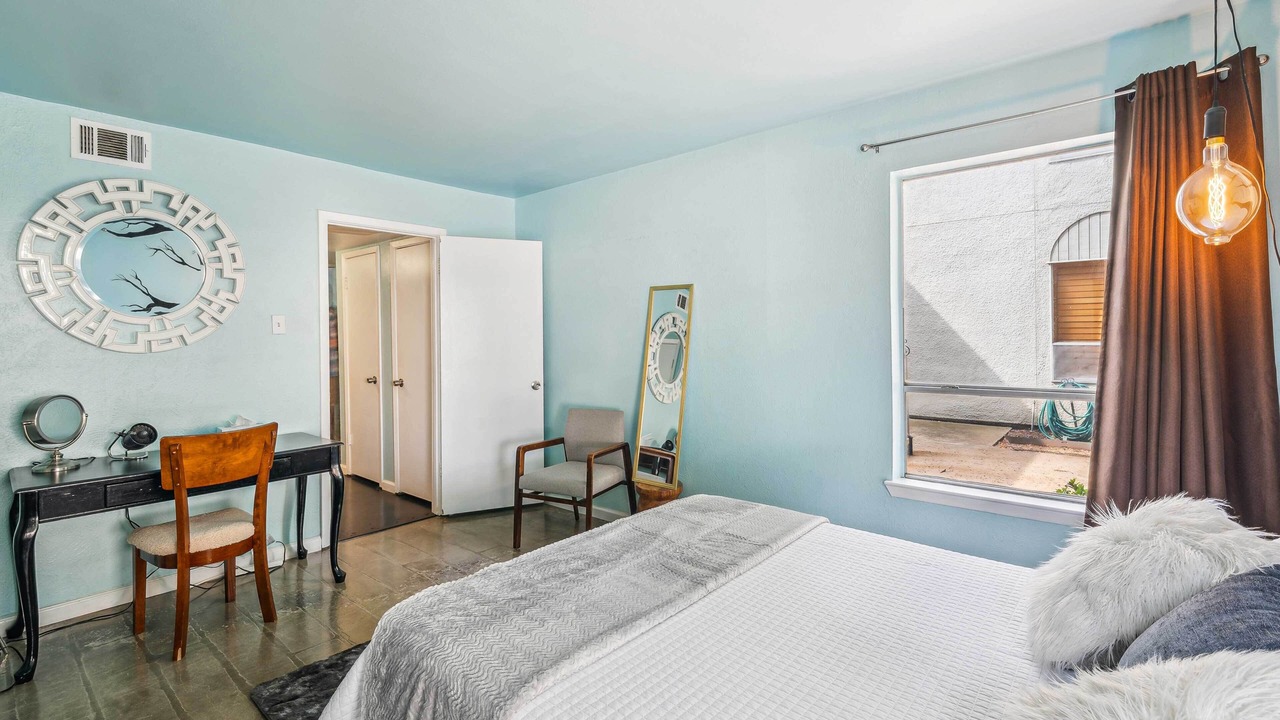 Photo of Bedroom in Knox - Henderson
