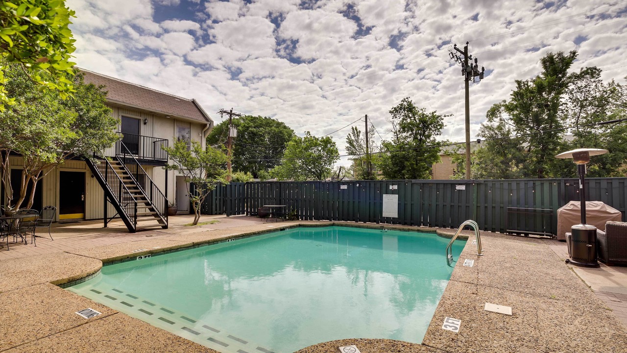 Photo of Outdoor in Knox - Henderson