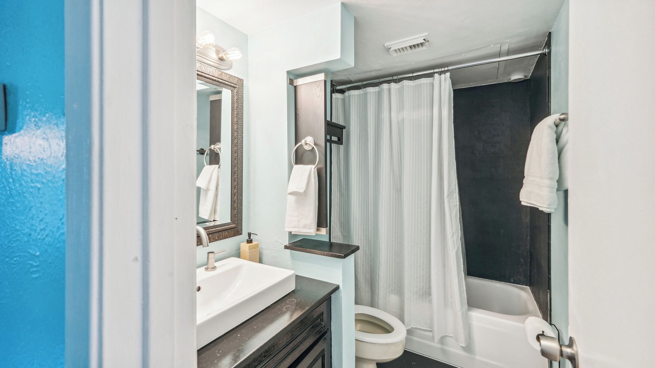 Photo of Bathroom in Knox - Henderson