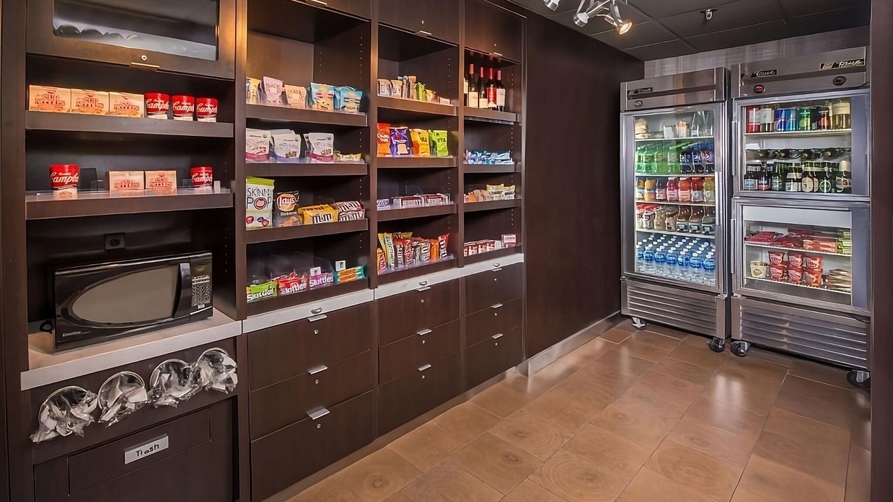 Photo of Others in Columbia