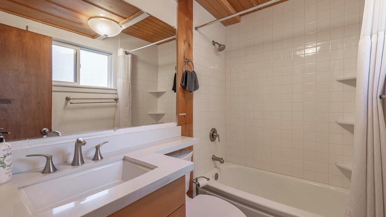 Photo of Bathroom in Kings Beach