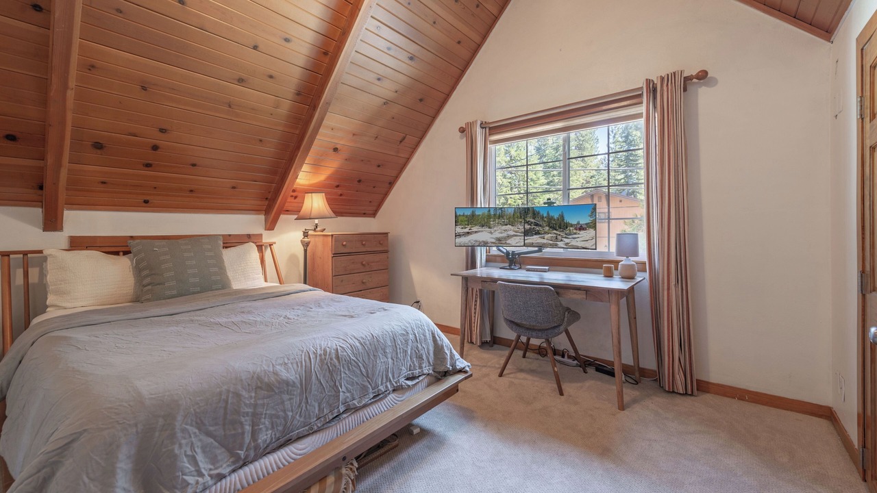 Photo of Bedroom in Kings Beach