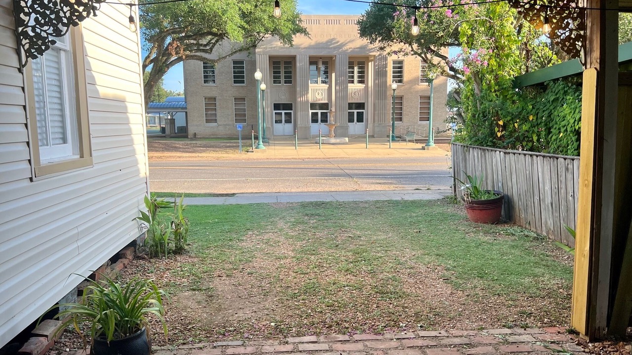Photo of Outdoor in Bunkie