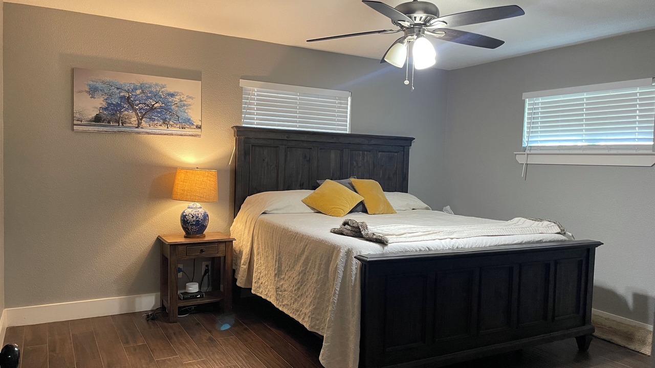 Photo of Bedroom in Lake Dallas