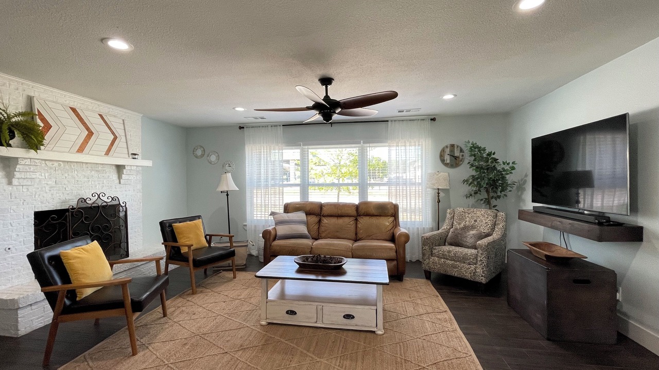 Photo of Livingroom in Lake Dallas