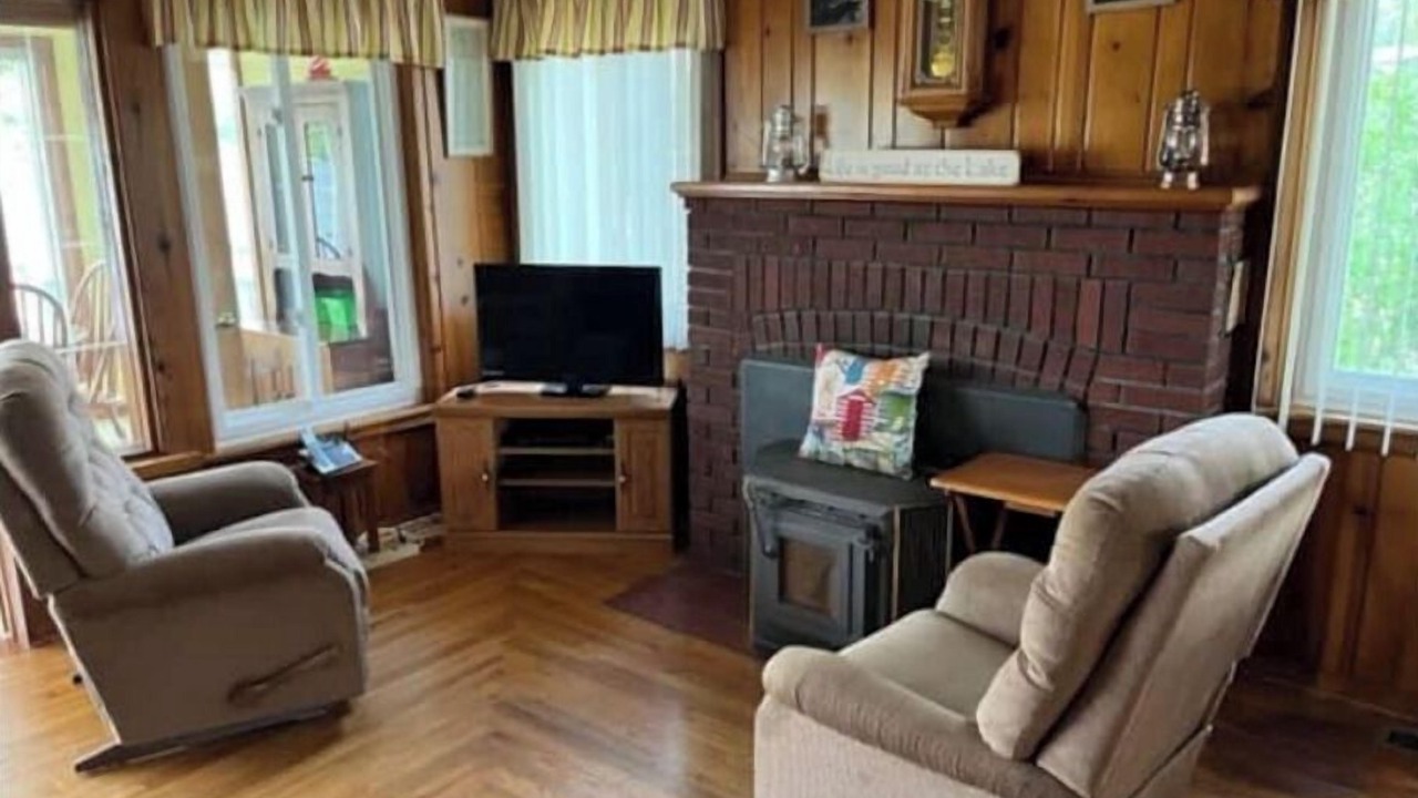 Photo of Livingroom in Reading
