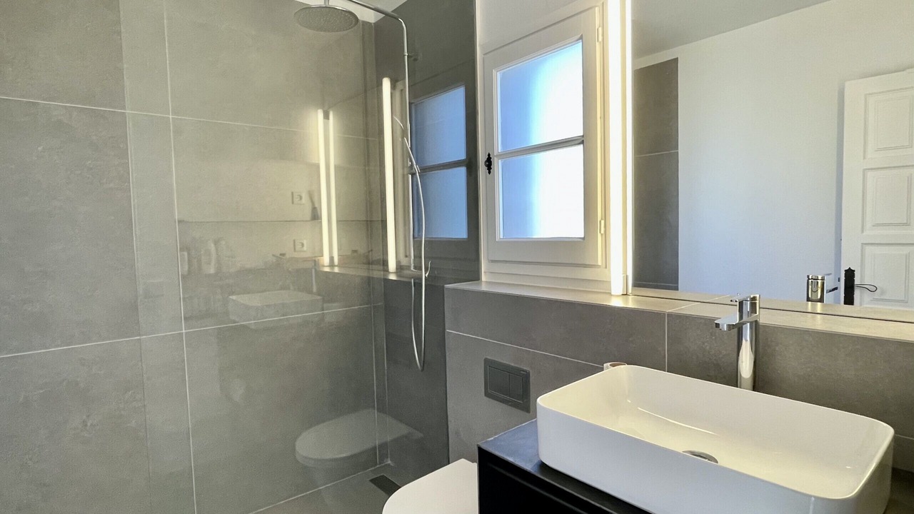 Photo of Bathroom in Pals