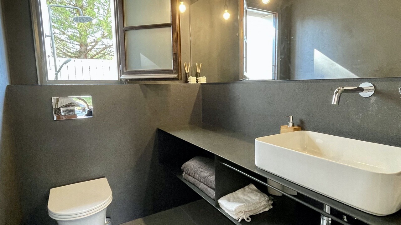 Photo of Bathroom in Pals