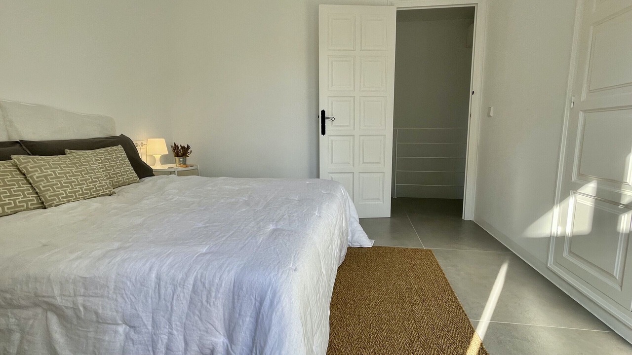Photo of Bedroom in Pals