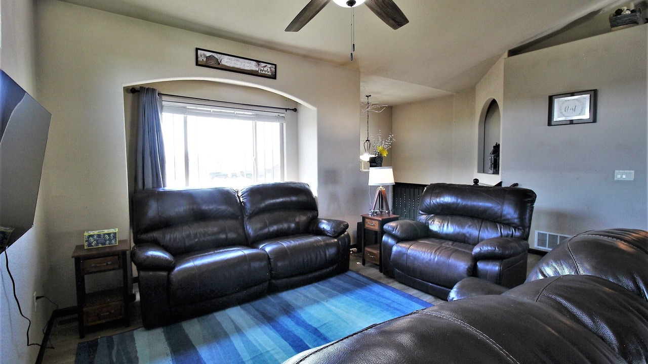 Photo of Livingroom in Box Elder