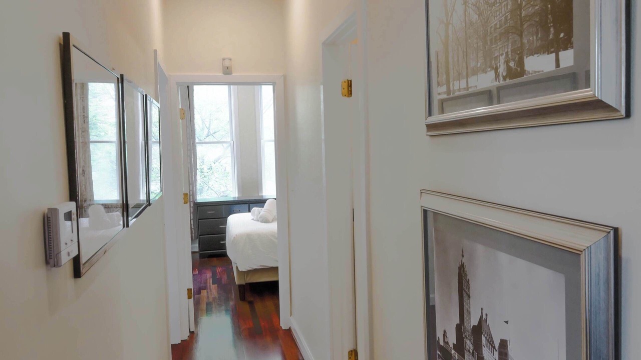 Photo of Bedroom in Shaw