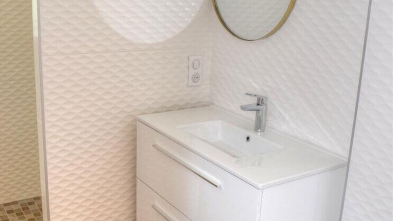 Photo of Bathroom in Joue-les-Tours