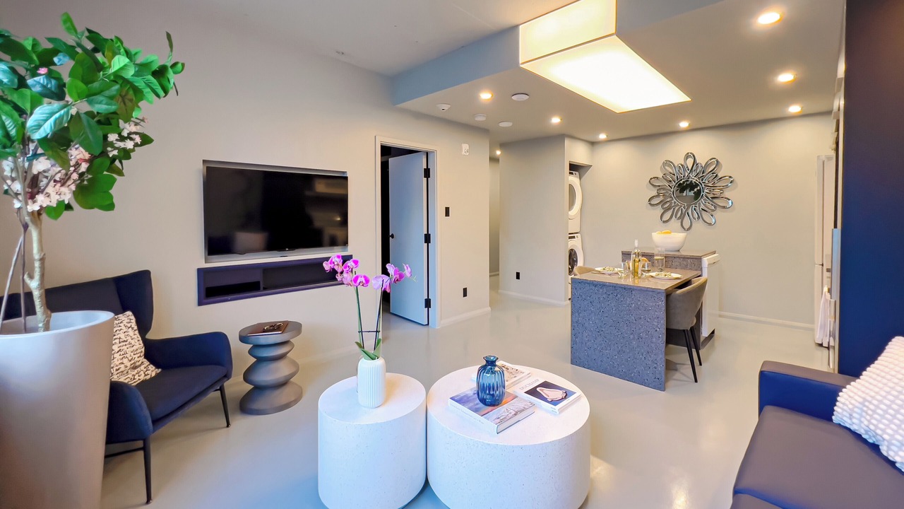Photo of Livingroom in Shaughnessy Village